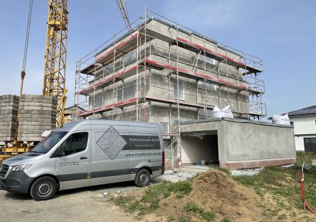 IMG 3753 scaled 0f0bda70 Bauunternehmen Hildebrand: Bad Nauheim: Einladendes Einfamilienhaus für Modernes Wohnen
