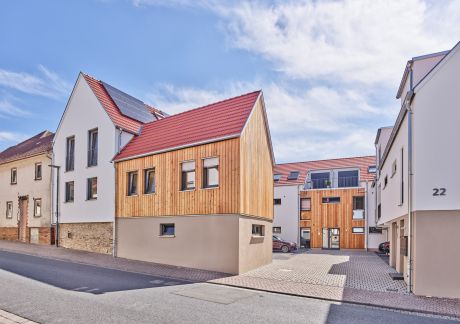 P0035381 168a264b Bauunternehmen Hildebrand: Neubau einer modernen Wohnanlage im Ortskern von Hoch-Weisel