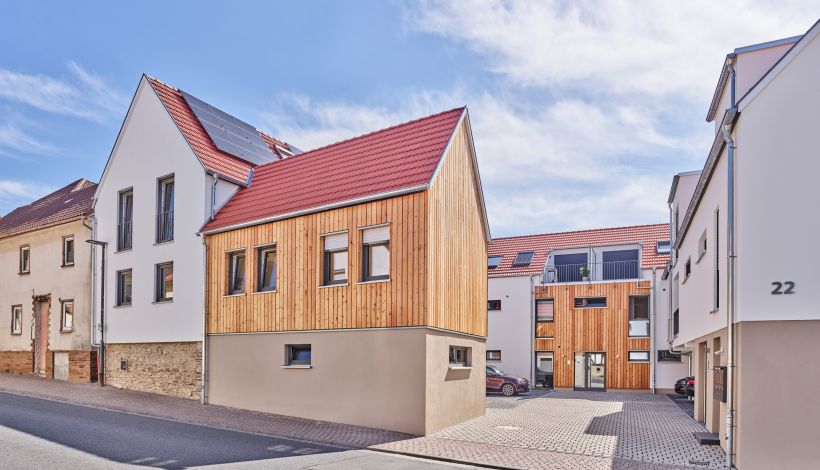 P0035381 4d6ff9b6 Bauunternehmen Hildebrand: Start