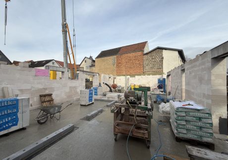 IMG 5962 scaled 76dedbea Bauunternehmen Hildebrand: Neubau einer modernen Wohnanlage im Ortskern von Hoch-Weisel