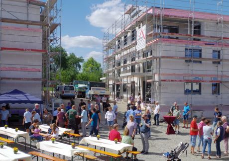 Richtfets 15.7 1 scaled 77bffb6c Bauunternehmen Hildebrand: Mehrfamilienhaus-Wohnanlage