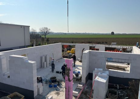 DOIA9620 864052f4 Bauunternehmen Hildebrand: Modernes Einfamilienhaus in Bad Nauheim