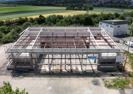 DJI 20260609121038 0006 V scaled aaf1cf52 Bauunternehmen Hildebrand: Umbau einer alten Autowerkstatt